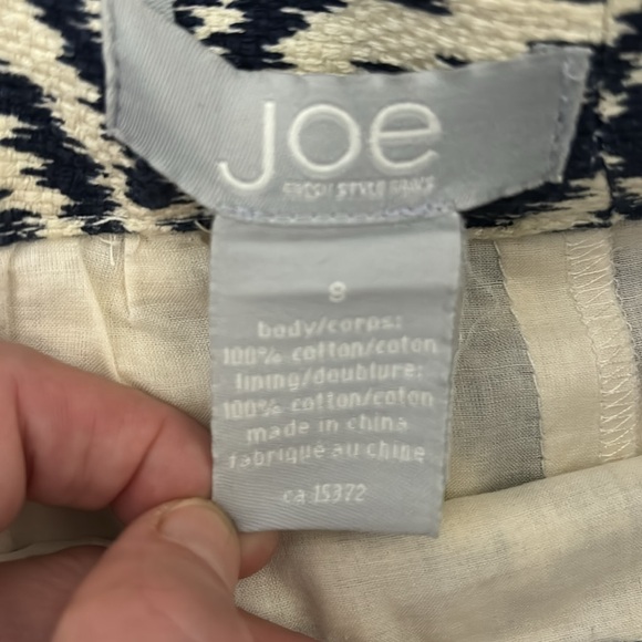 Joe Fresh Ikat mini-skirt with pockets - Navy and white. Size small - Picture 3 of 3